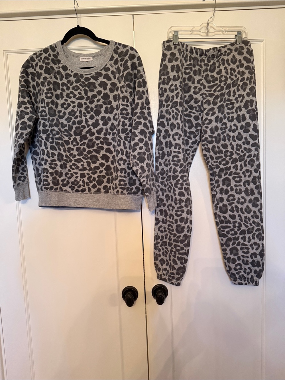 Gray Leopard Print Sweatshirt & Jogger Set